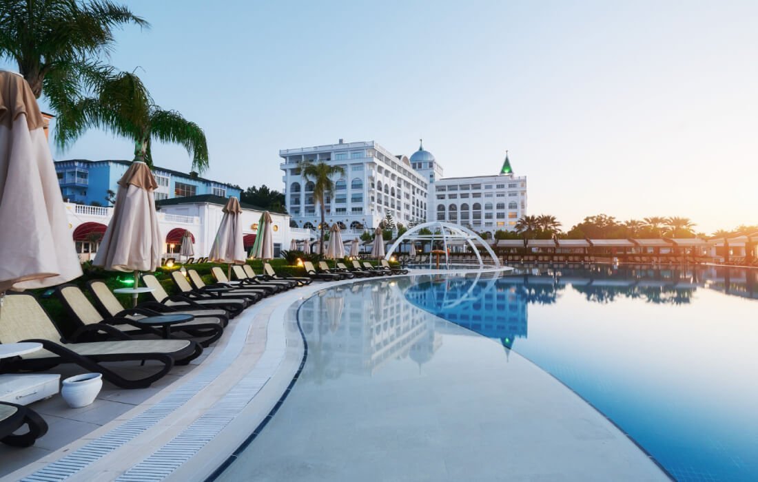 Luxury hotels in Santorini